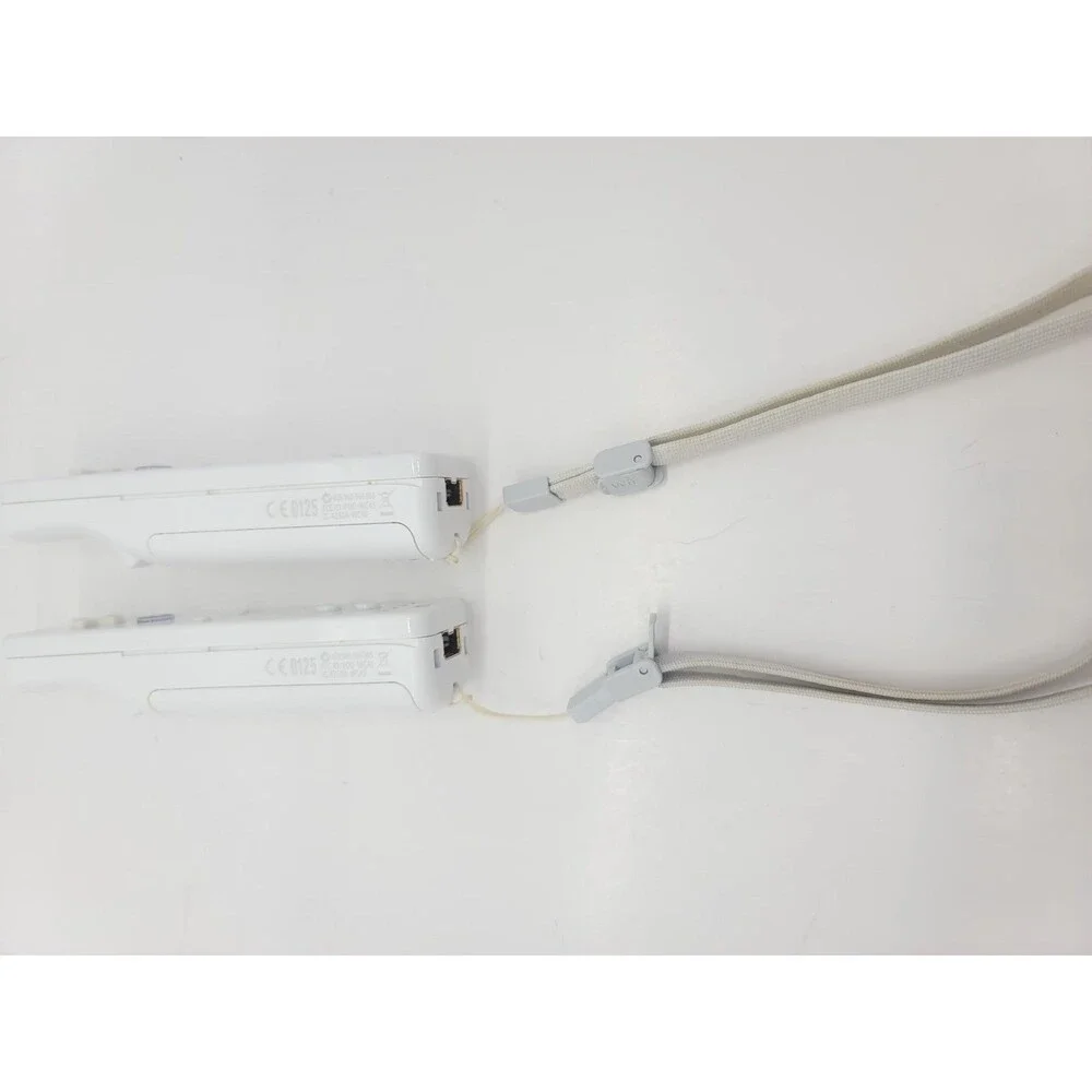 Nintendo Wii Controller 5 Piece Set: Controllers, Zapper, and Nunchuks